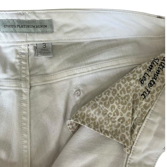 Chico's Platinum Denim Women's Size 3 (16) Ultimate Fit Slim Leg Beige Embossed - Picture 4 of 8
